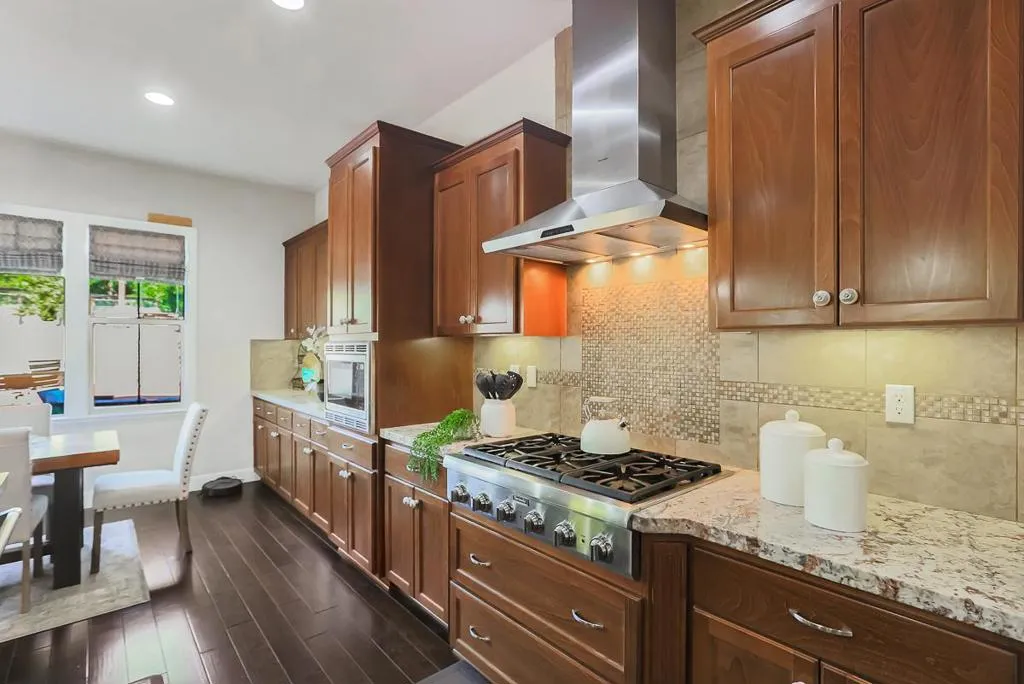 6352 Grand Oak Way, San Jose, California 95135 home-pic-13