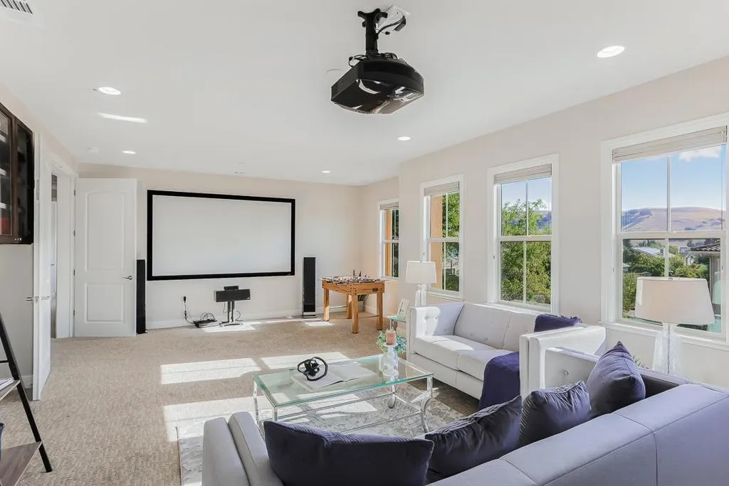 6352 Grand Oak Way, San Jose, California 95135 home-pic-18