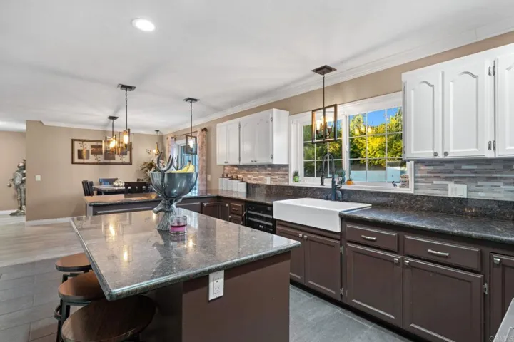 1404 E Mission Road, Fallbrook, California 92028