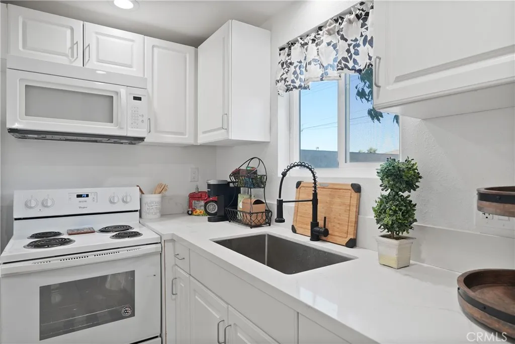 53200 Avenida Velasco, La Quinta, California 92253 home-pic-24