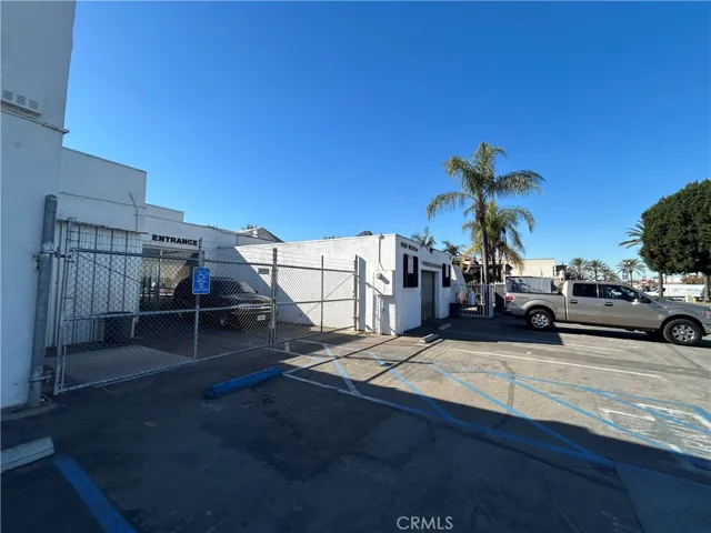 602 W Whittier Boulevard, Montebello, California 90640