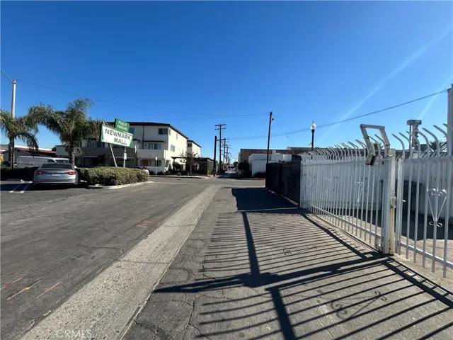 602 W Whittier Boulevard, Montebello, California 90640