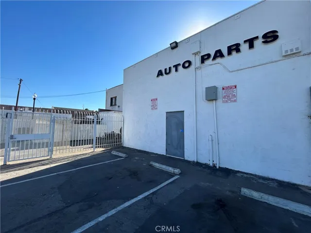 602 W Whittier Boulevard, Montebello, California 90640