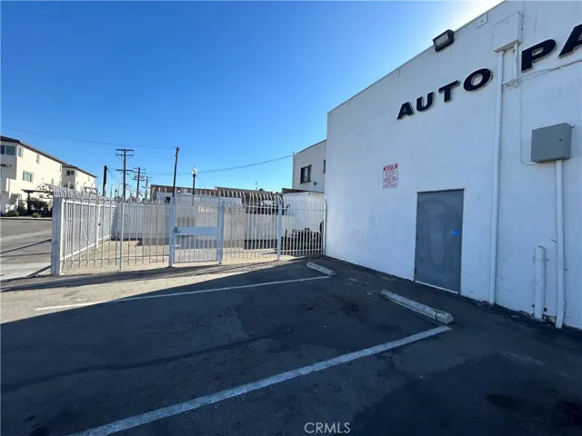 602 W Whittier Boulevard, Montebello, California 90640