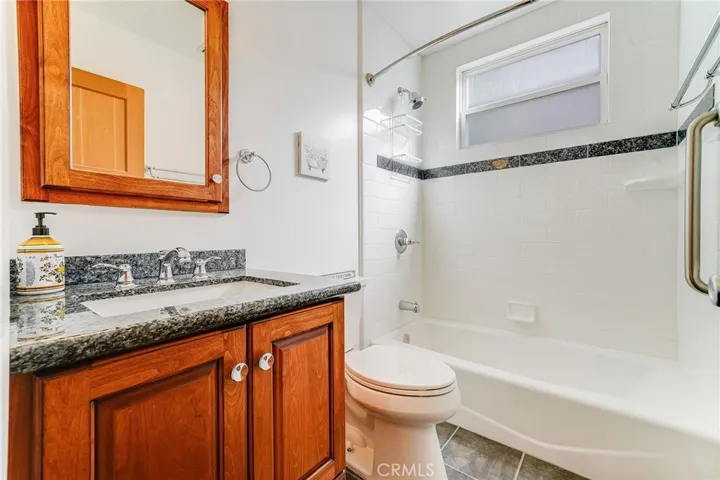 17469 Burma Street, Encino, California 91316