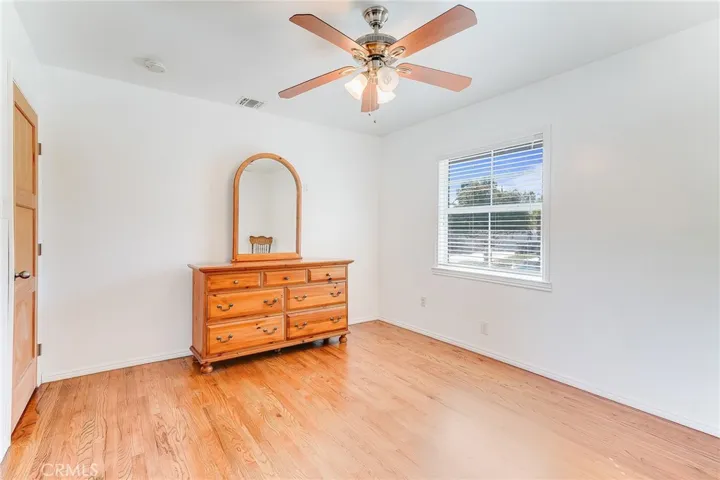 17469 Burma Street, Encino, California 91316