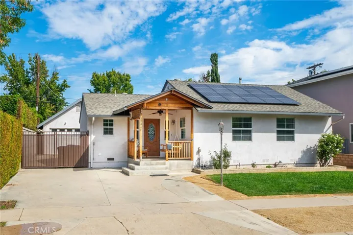 17469 Burma Street, Encino, California 91316
