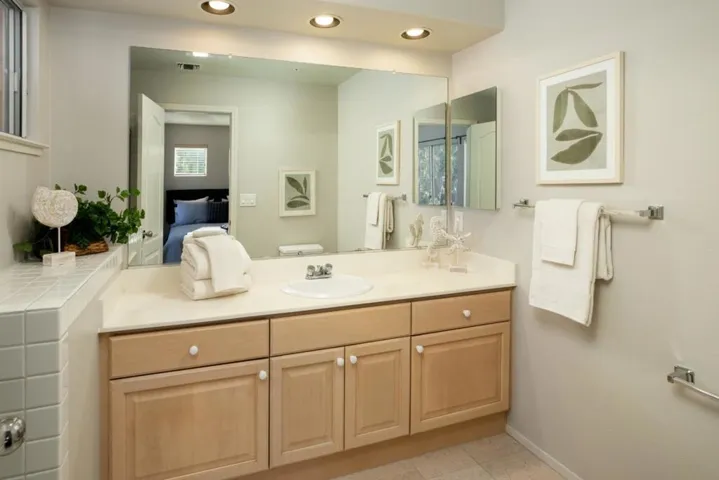 985 Asilomar Terrace 1, Sunnyvale, California 94086