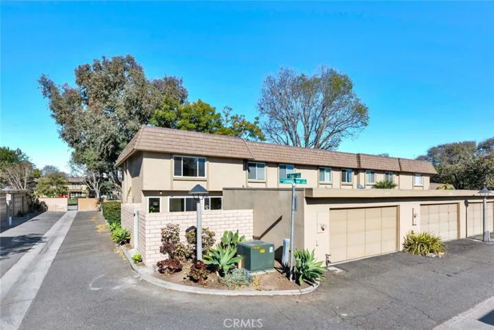 10295 Columbia River, Fountain Valley, California 92708