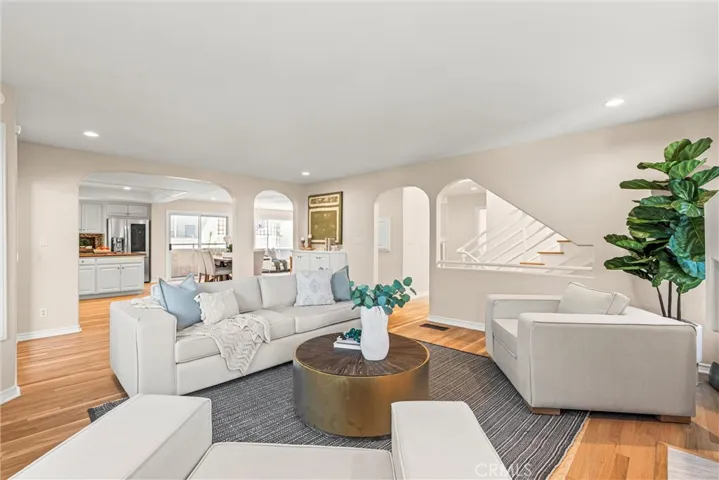 1323 17th Street, Manhattan Beach, California 90266