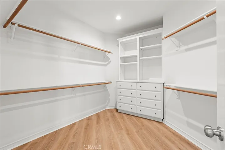 1323 17th Street, Manhattan Beach, California 90266