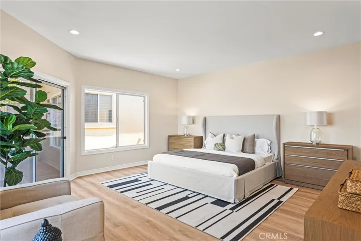 1323 17th Street, Manhattan Beach, California 90266