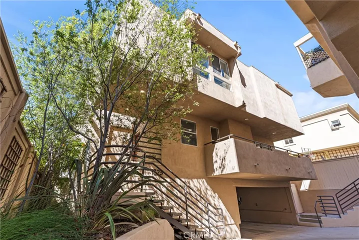 1323 17th Street, Manhattan Beach, California 90266