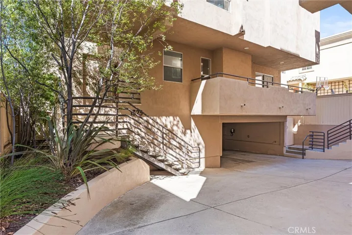 1323 17th Street, Manhattan Beach, California 90266