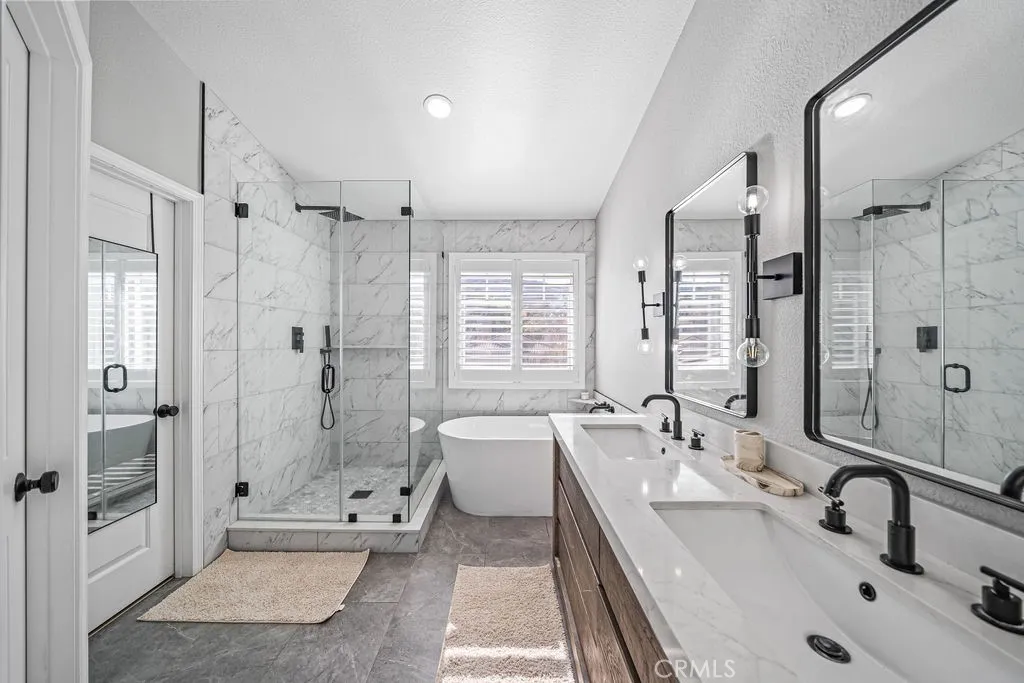 13526 Edgewater Drive, Corona, California 92883 home-pic-33