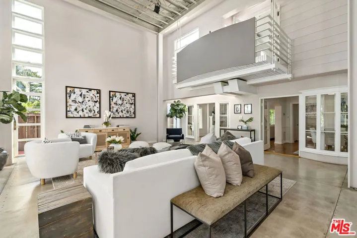 620 N Cherokee Avenue, Los Angeles, California 90004