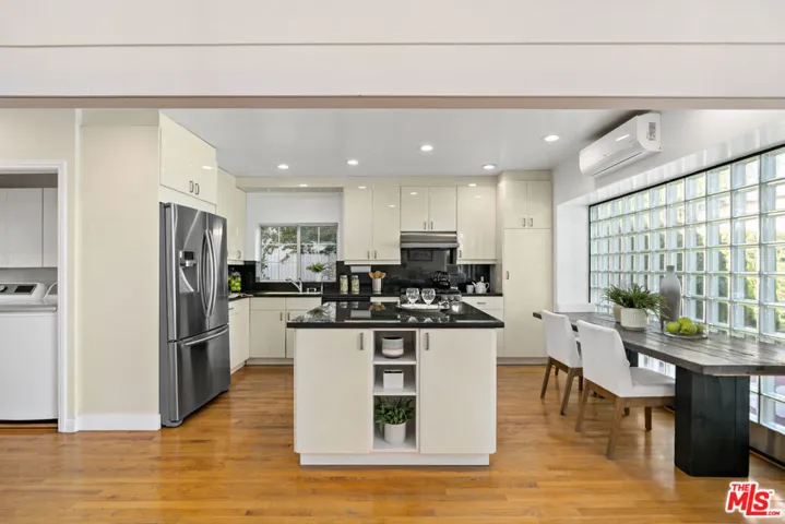 620 N Cherokee Avenue, Los Angeles, California 90004