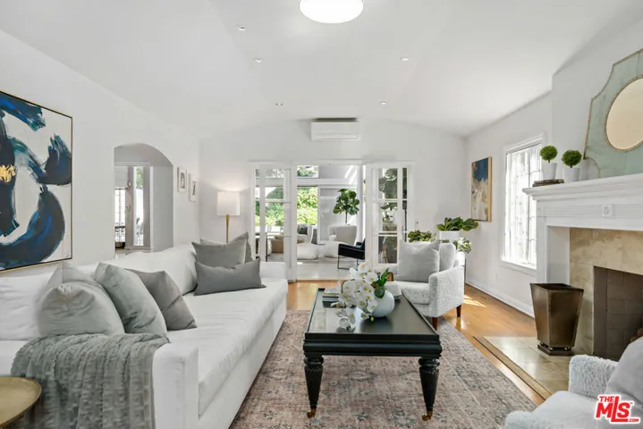 620 N Cherokee Avenue, Los Angeles, California 90004