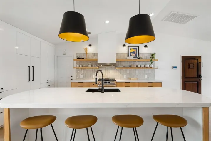 Custom Quartz Counters