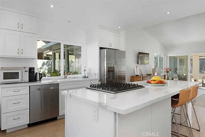 4331 Los Padres Drive, Fallbrook, California 92028