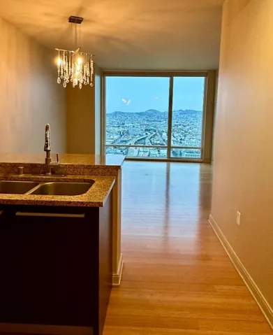 425 1st Street 3205, San Francisco, California 94105