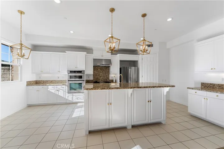17862 Via Roma, Yorba Linda, California 92886