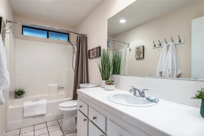 34320 Linda Way, Cathedral City, California 92234