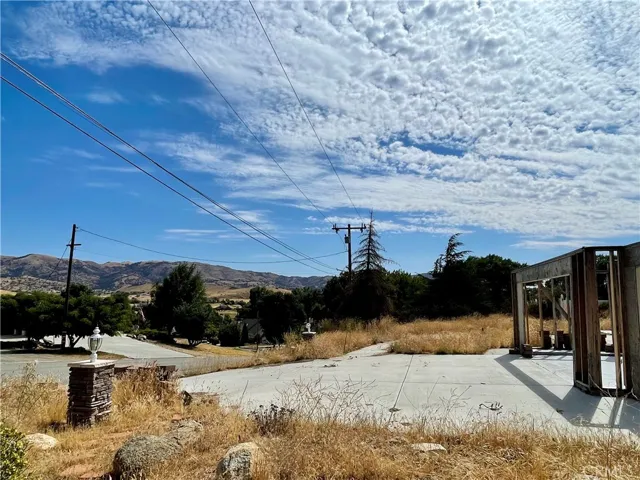 22912 Larkspur Court, Tehachapi, California 93561