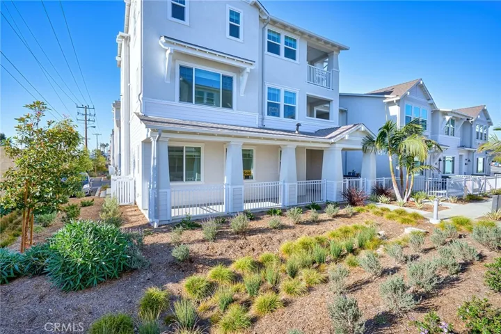 2448 Haley Point Drive 105, Ventura, California 93003