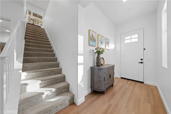 933 E Wonder Lane, Glendora, California 91740