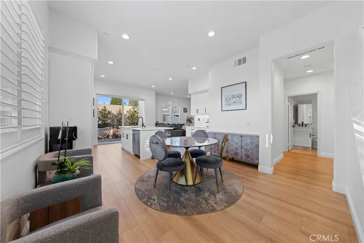 933 E Wonder Lane, Glendora, California 91740