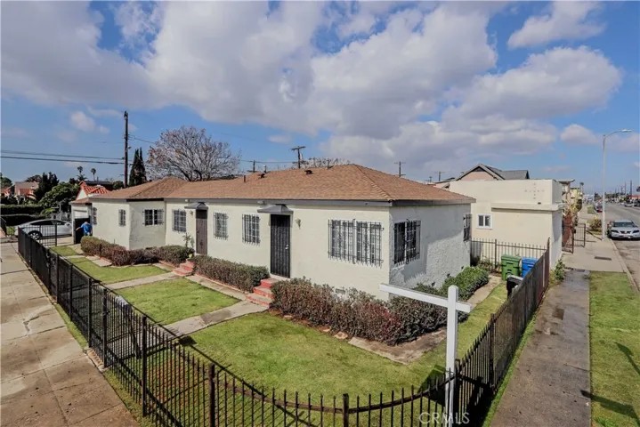 1401 W 88th Place, Los Angeles, California 90047
