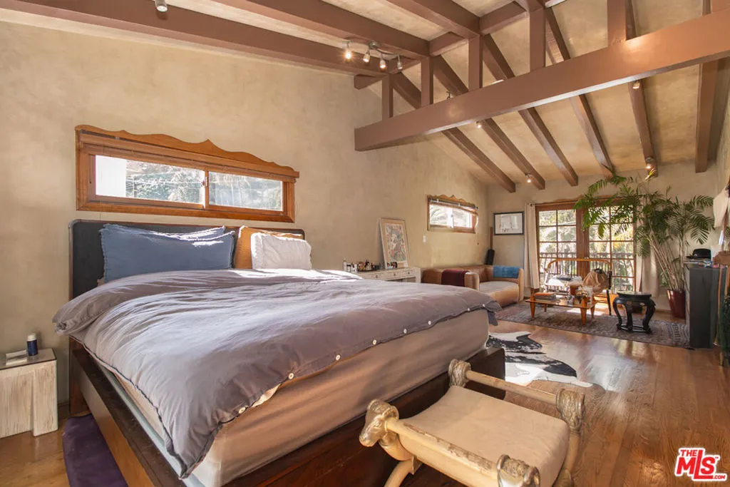 2430 Coldwater Canyon Drive, Beverly Hills, California 90210 home-pic-15