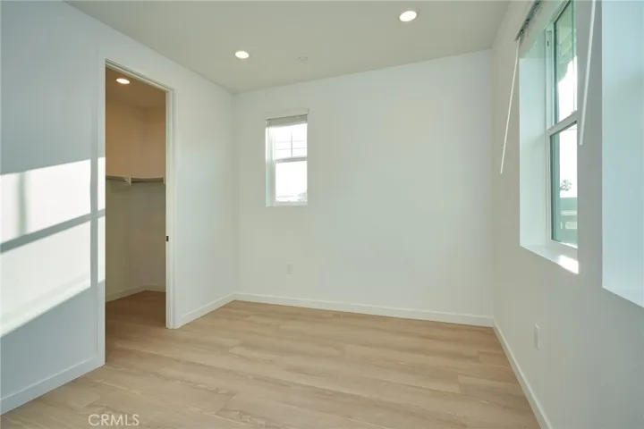 4th bedroom/convertible den