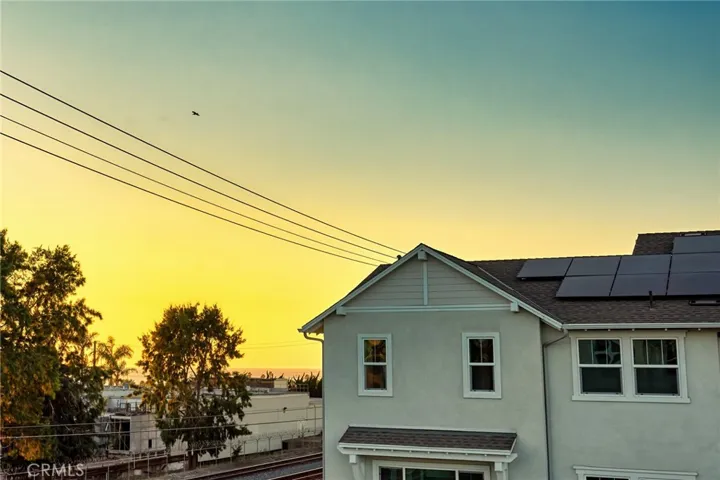Peek at the ocean from your master bedroom and balcony