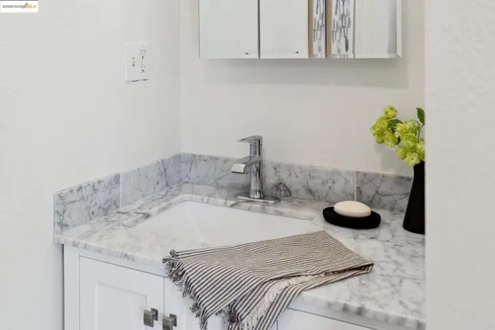 3115 Harrison St, Oakland, California 94611
