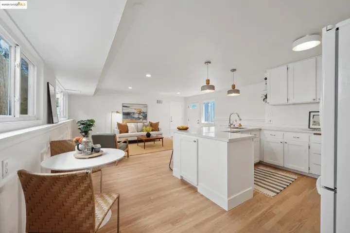 3115 Harrison St, Oakland, California 94611