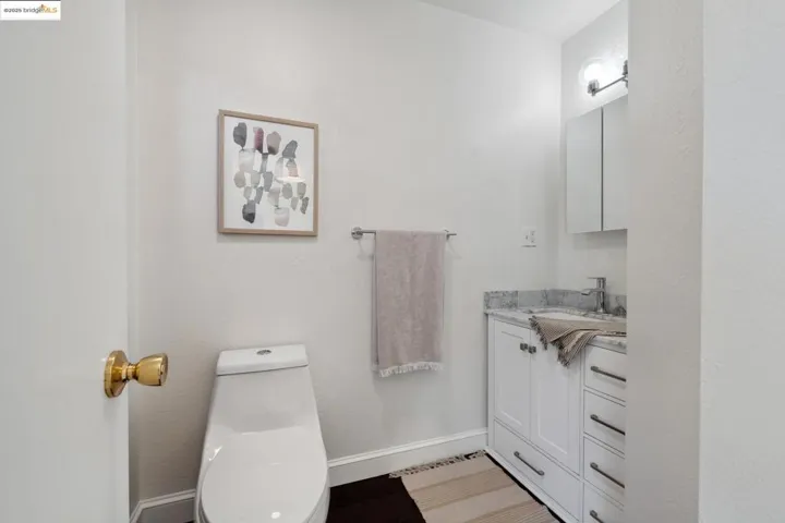 3115 Harrison St, Oakland, California 94611