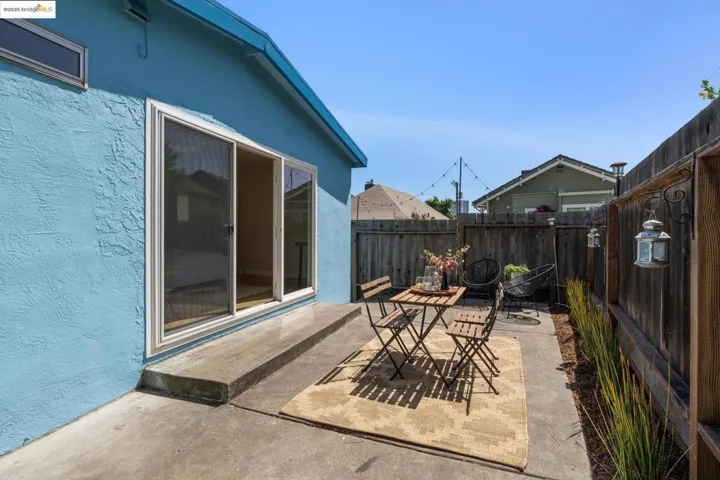 3115 Harrison St, Oakland, California 94611