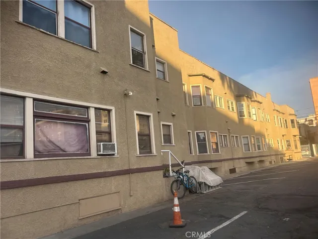 354 Chestnut Ave 12, Long Beach, California 90802