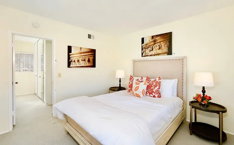 2824 Ocean Boulevard, Corona Del Mar, California 92625