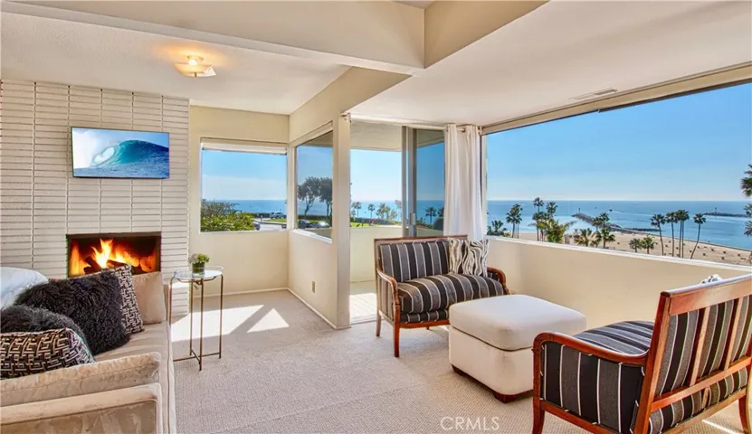 2824 Ocean Boulevard, Corona Del Mar, California 92625