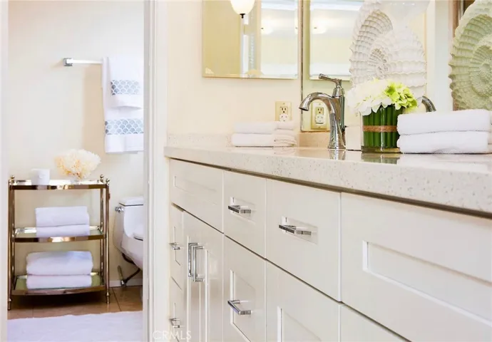 2824 Ocean Boulevard, Corona Del Mar, California 92625