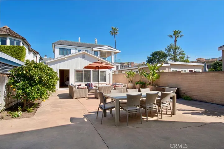 2824 Ocean Boulevard, Corona Del Mar, California 92625