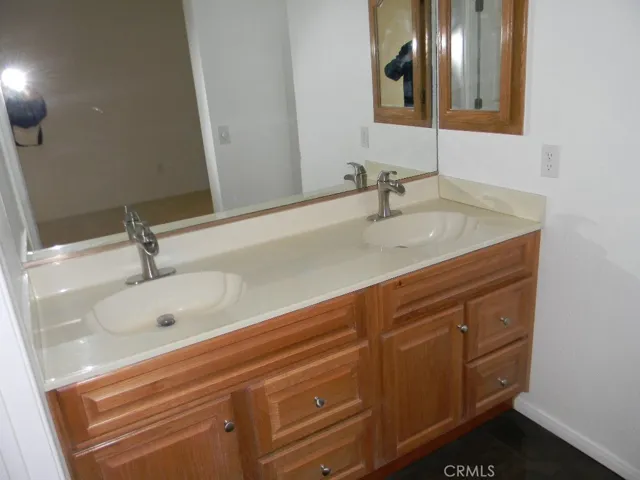 14160 Apple Creek Drive, Victorville, California 92395