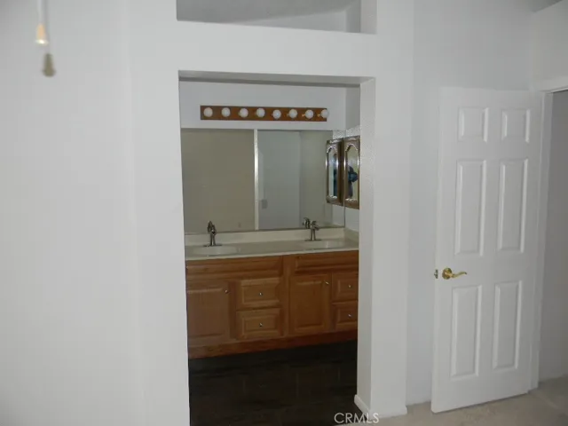 14160 Apple Creek Drive, Victorville, California 92395