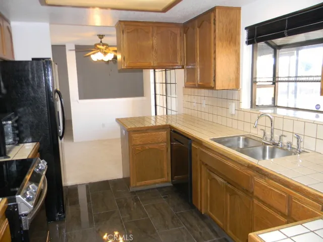 14160 Apple Creek Drive, Victorville, California 92395