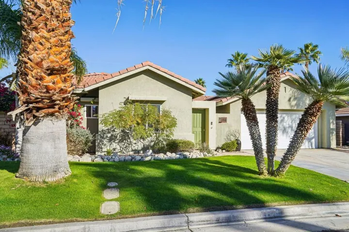 3-web-or-mls-E Lily St-S2101-003