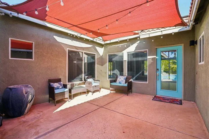 35-web-or-mls-E Lily St-S2101-033