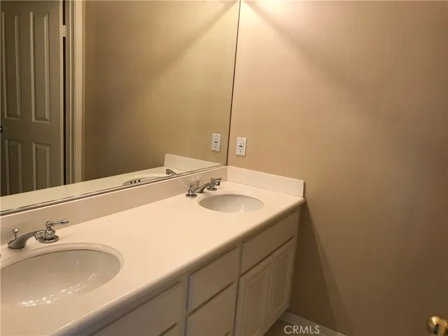 36 Del Ventura, Irvine, California 92606